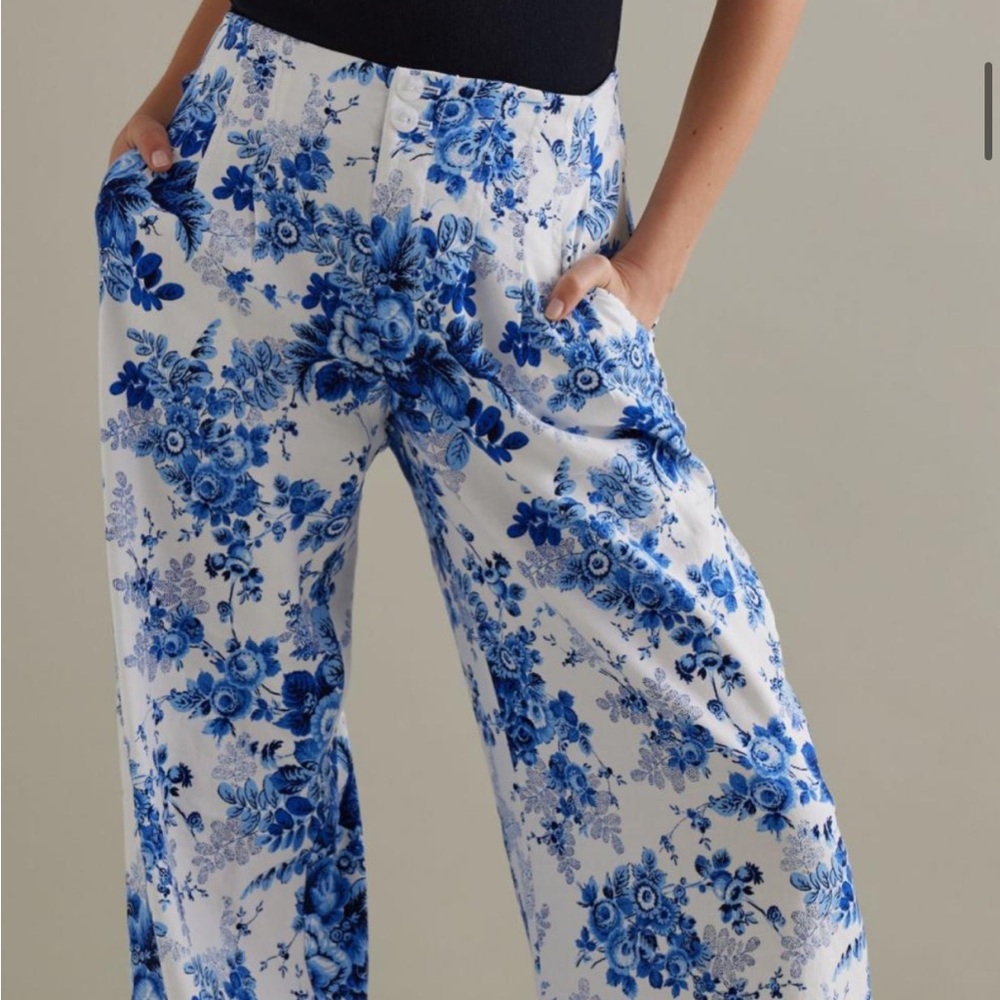 Anthropologie Maeve (size 8) blue and white wide leg pants. New!